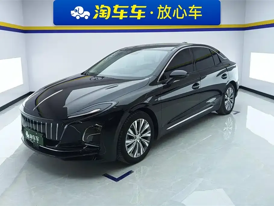 Hongqi E-QM5 — фото 1