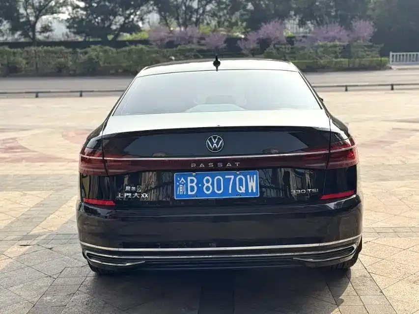 Volkswagen Passat — фото 8
