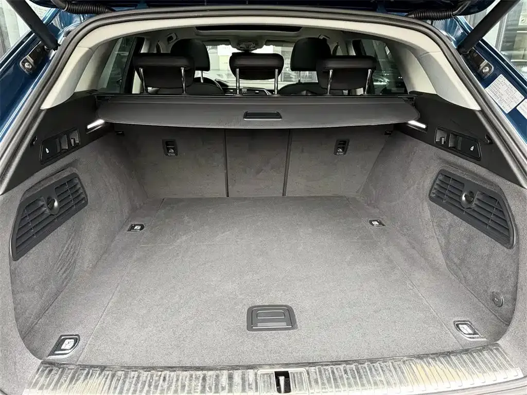 Audi e-tron (Import) — фото 7