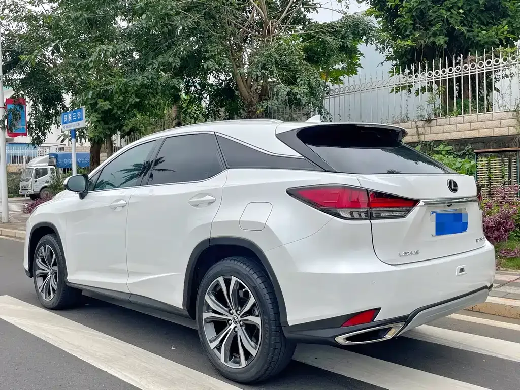 Lexus RX — фото 7