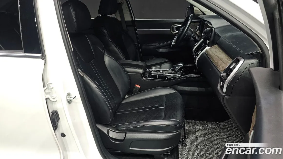 Kia Sorento — фото 3