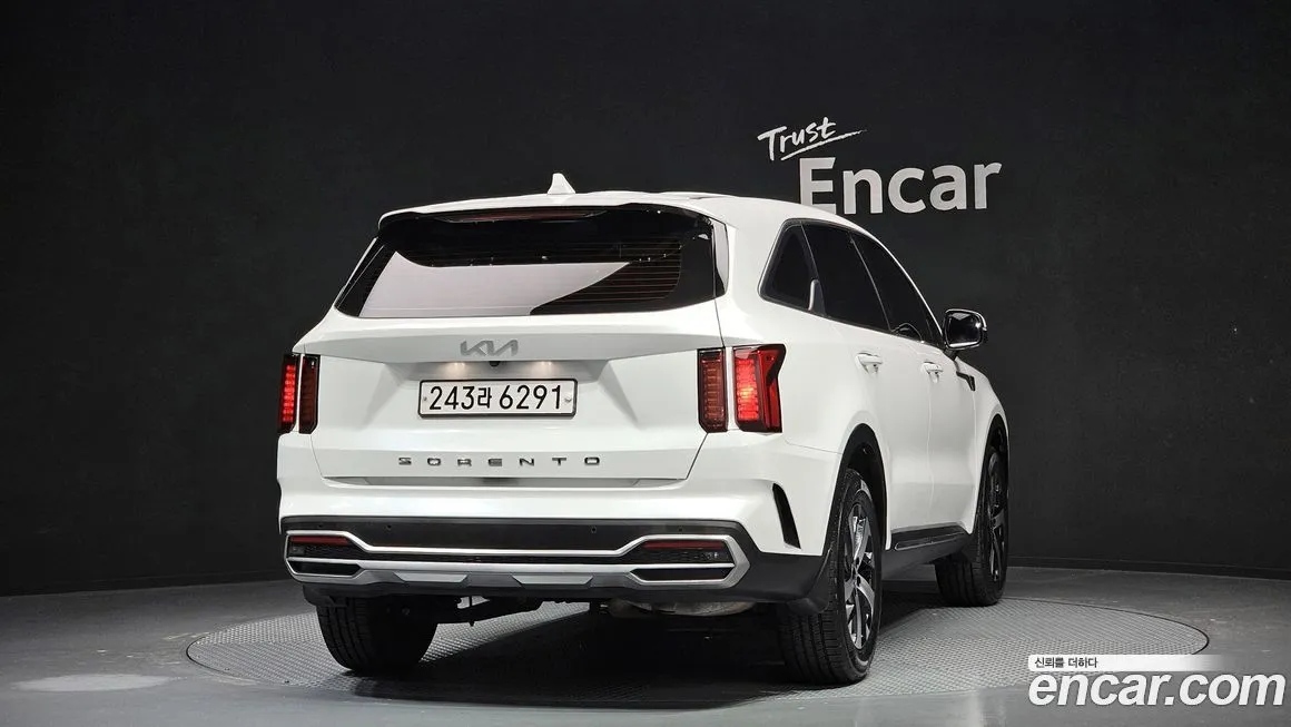Kia Sorento — фото 10