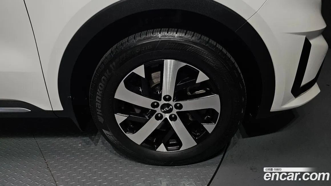Kia Sorento — фото 9