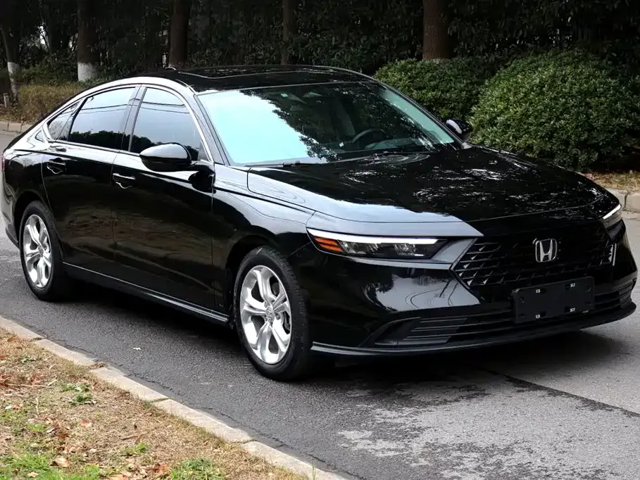 Honda Accord — фото 8
