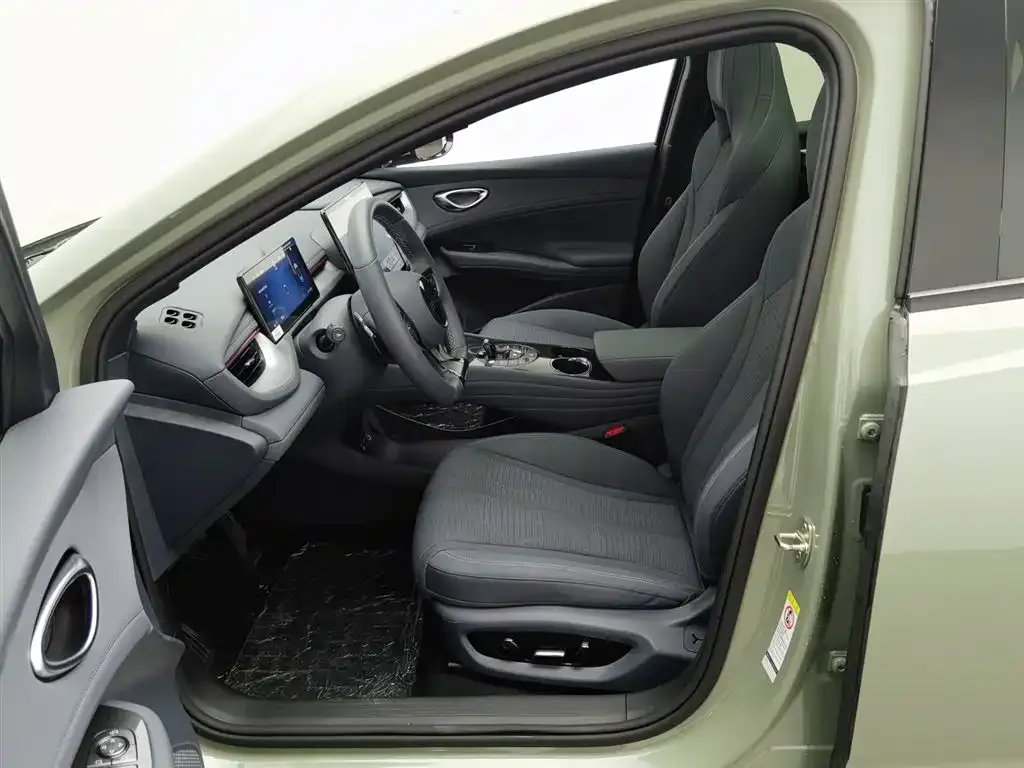BYD Seal 06GT — фото 10