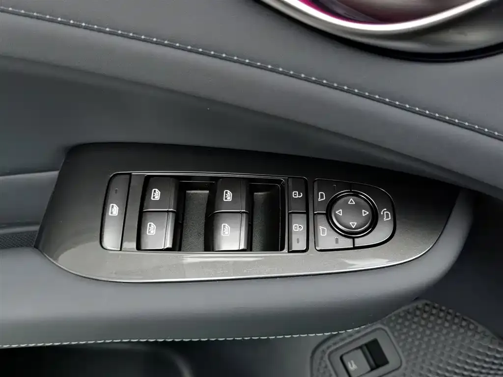 BYD Seal 06GT — фото 2