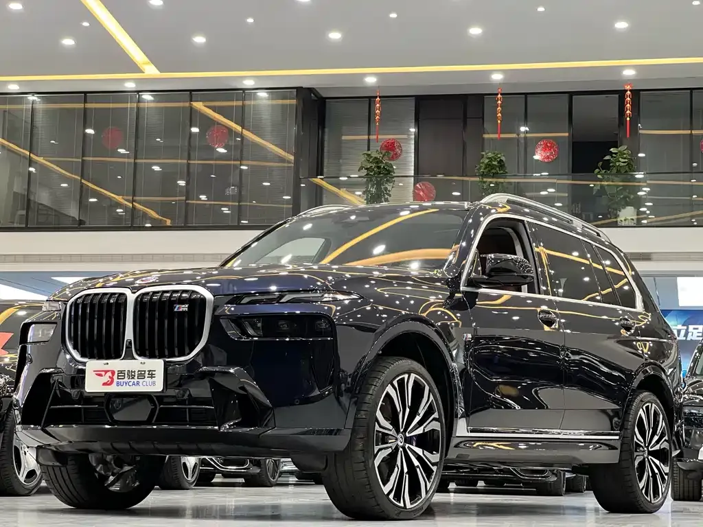 BMW X7 M60i — фото 5
