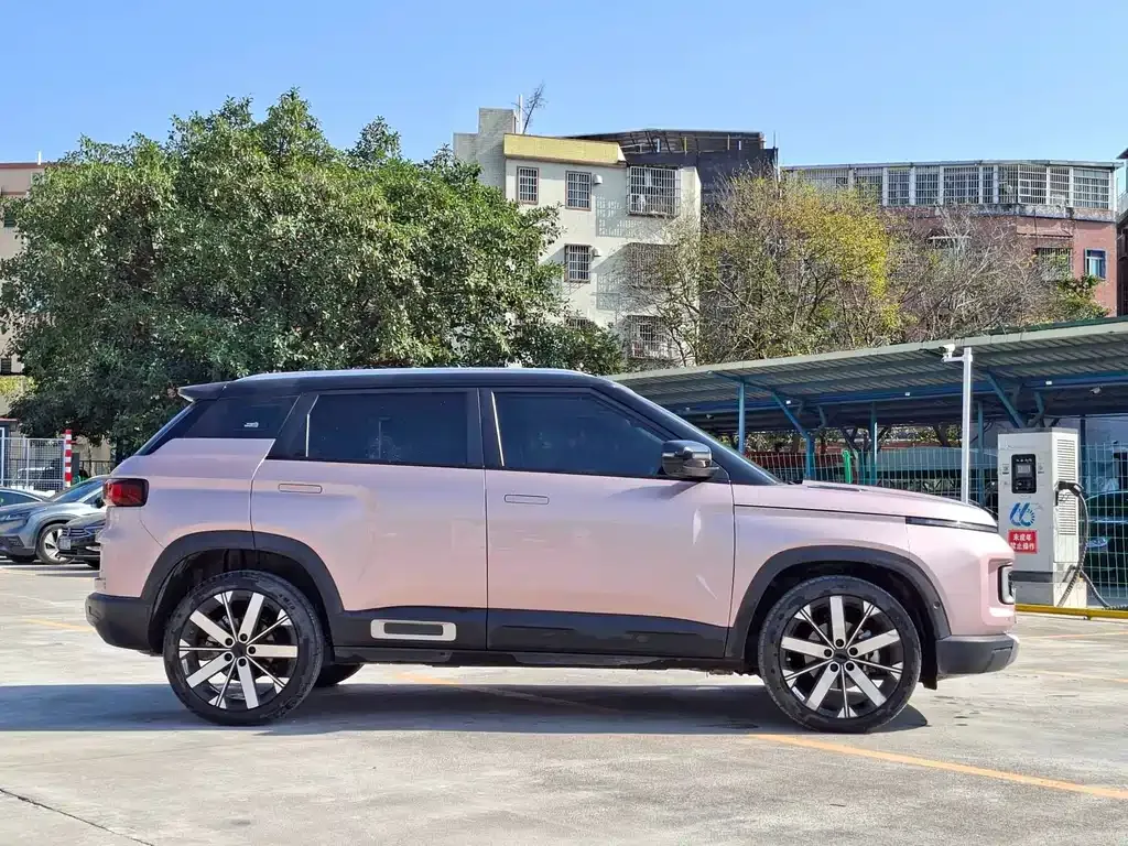Geely Icon — фото 10