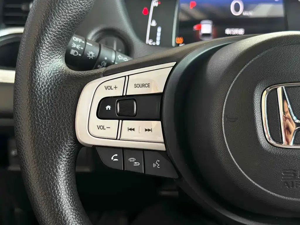Honda Fit — фото 5