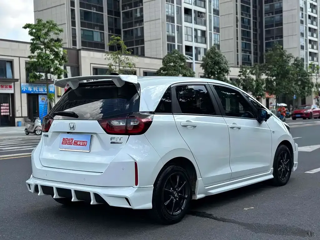 Honda Fit — фото 6