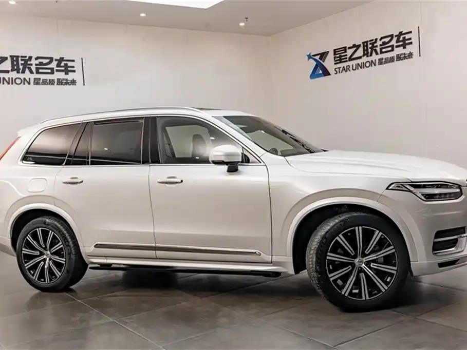 Volvo XC90 — фото 4