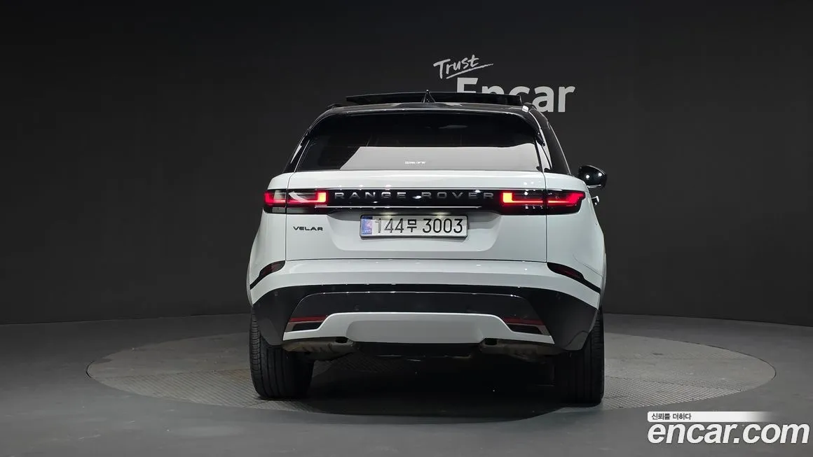 Land Rover Range Rover Velar — фото 4