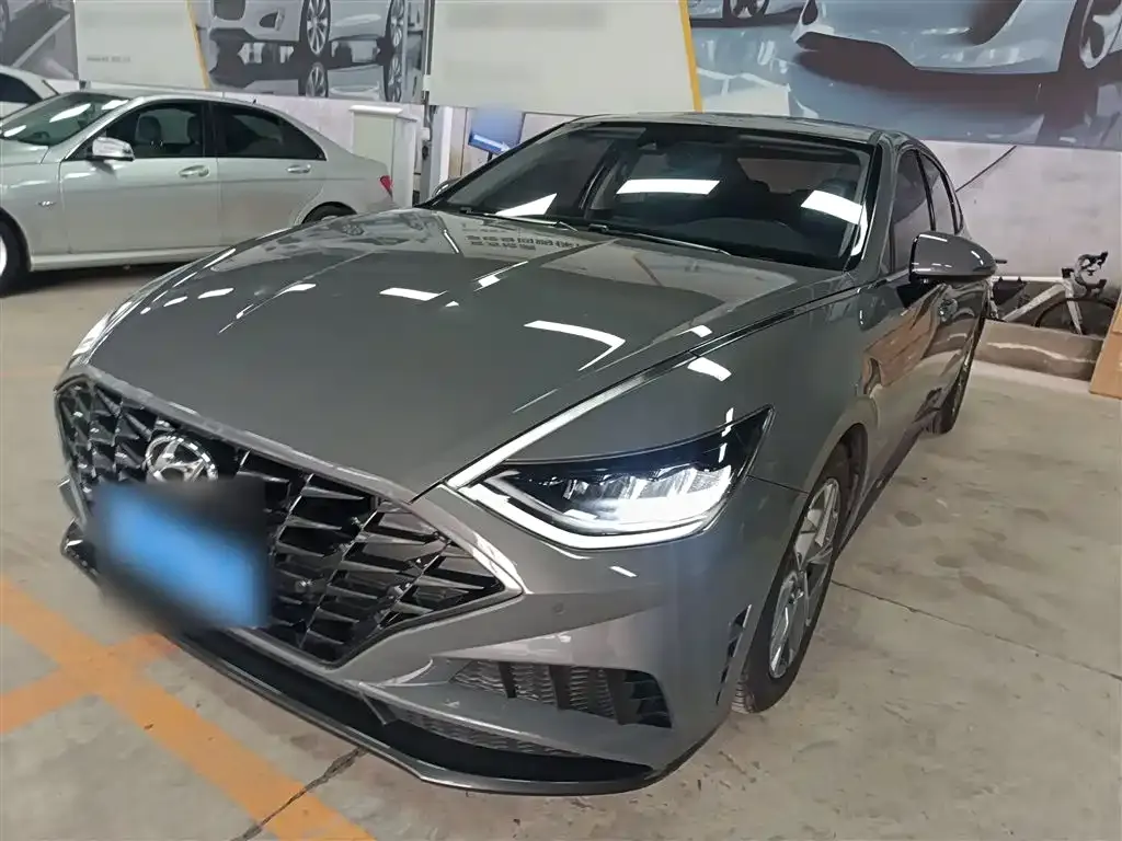 Hyundai Sonata — фото 1