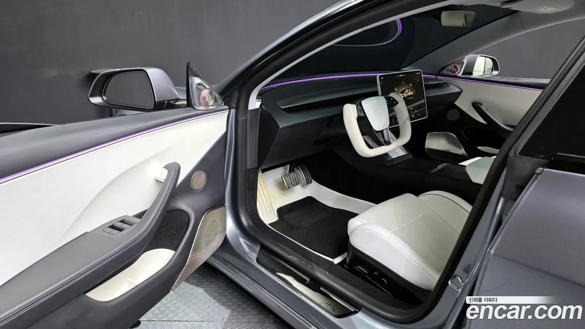 Tesla Model 3 — фото 10