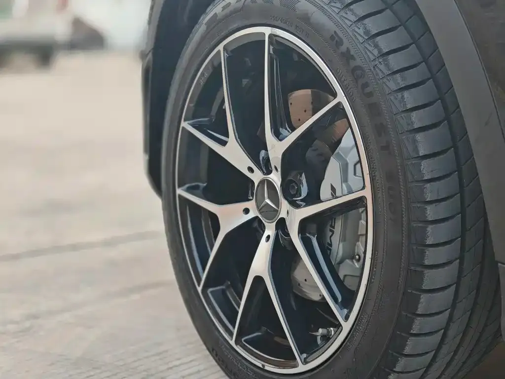 Mercedes-Benz GLC AMG — фото 10