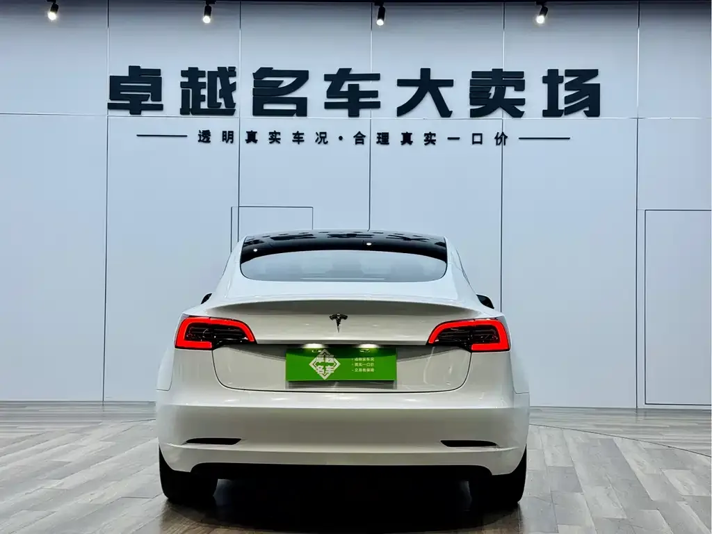 Tesla Model 3 — фото 6