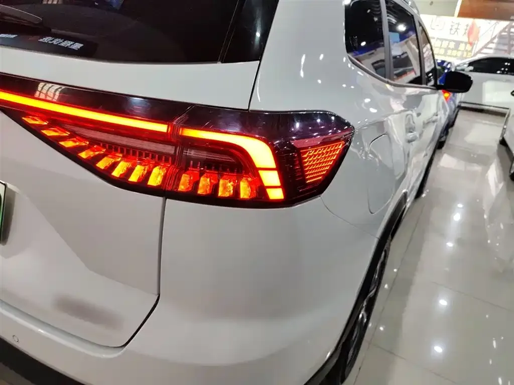 Chery Tiggo 8 PRO NEV — фото 8