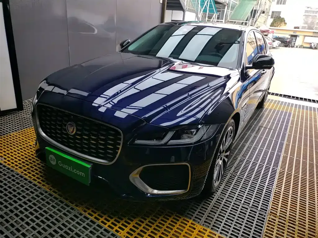 Jaguar XFL — фото 1