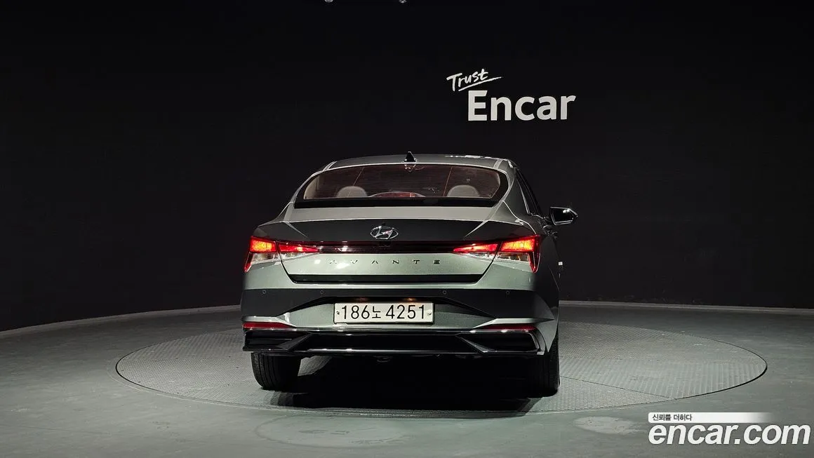 Hyundai AVANTE — фото 2