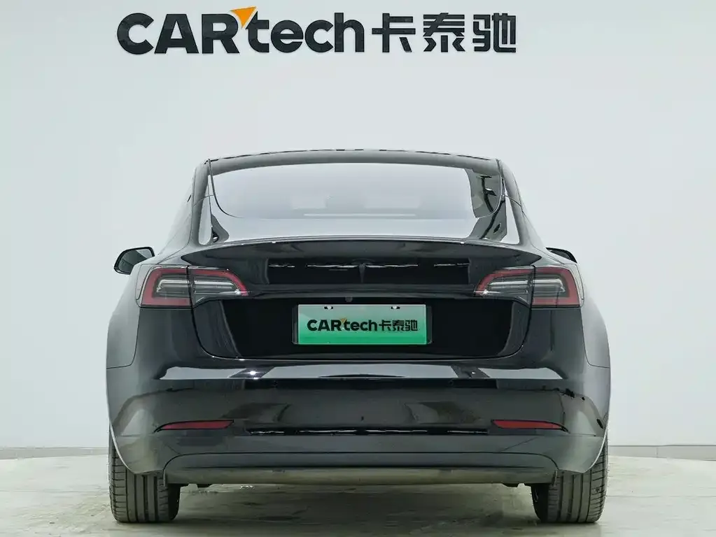 Tesla Model 3 — фото 4