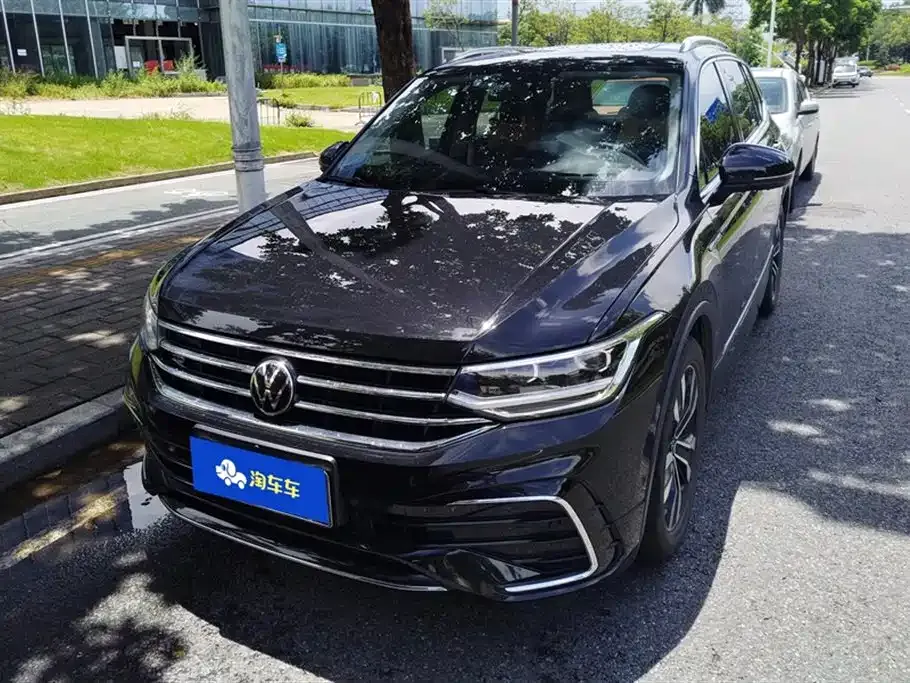 Volkswagen Tiguan L — фото 2