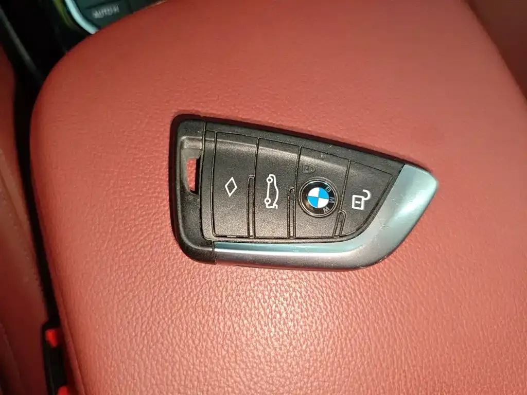 BMW X3 — фото 10