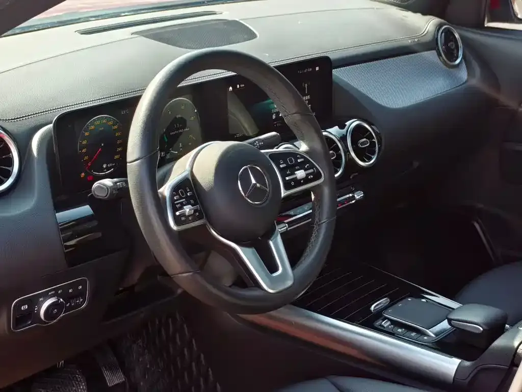 Mercedes-Benz GLA — фото 4