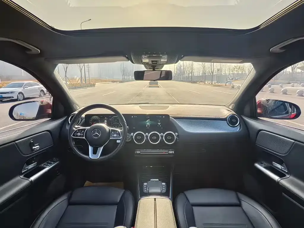 Mercedes-Benz GLA — фото 5