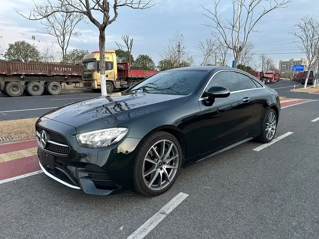Mercedes-Benz E-Class (Import) — фото 1