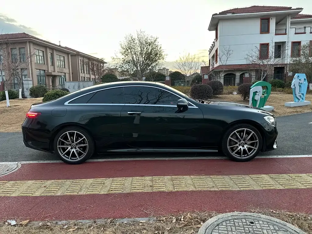 Mercedes-Benz E-Class (Import) — фото 5