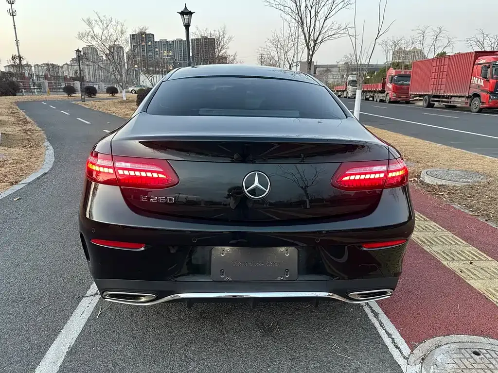 Mercedes-Benz E-Class (Import) — фото 10