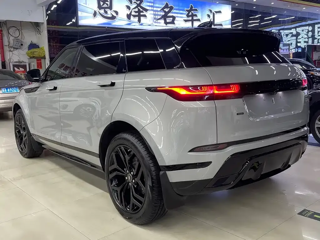Land Rover Evoque — фото 10
