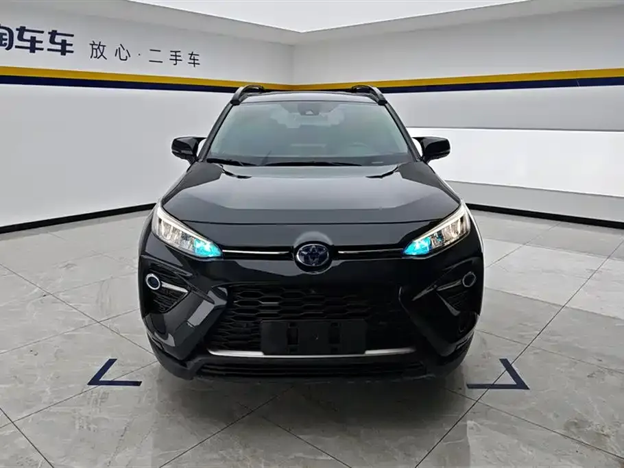 Toyota Wildlander — фото 8
