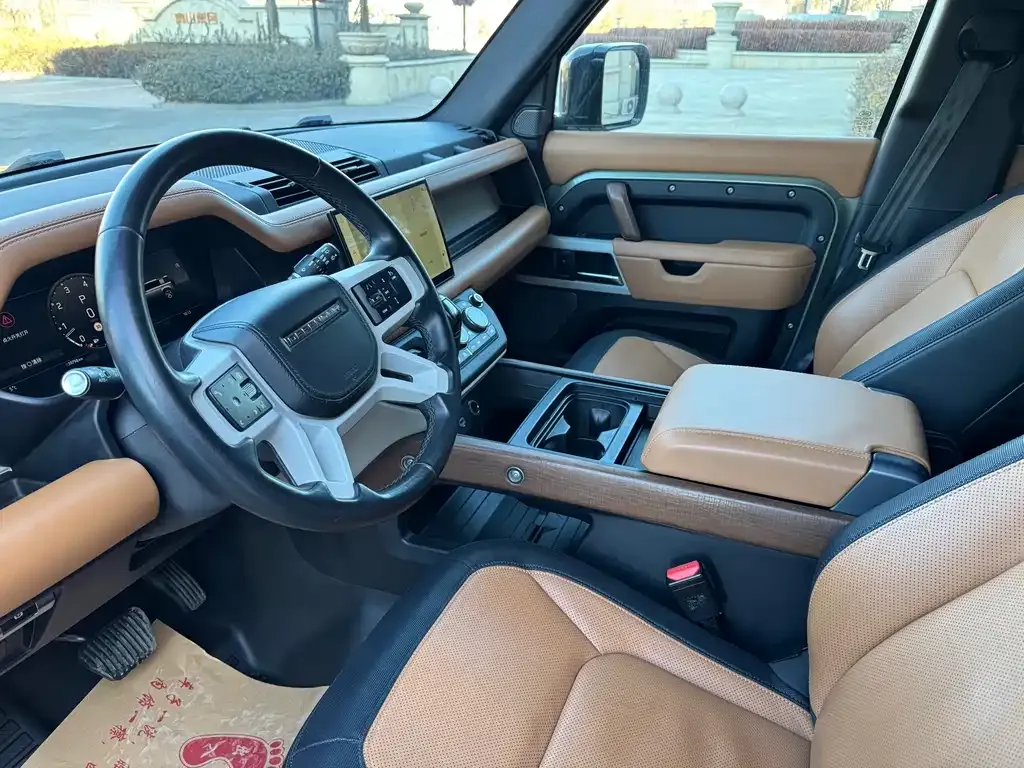 Land Rover Defender — фото 10