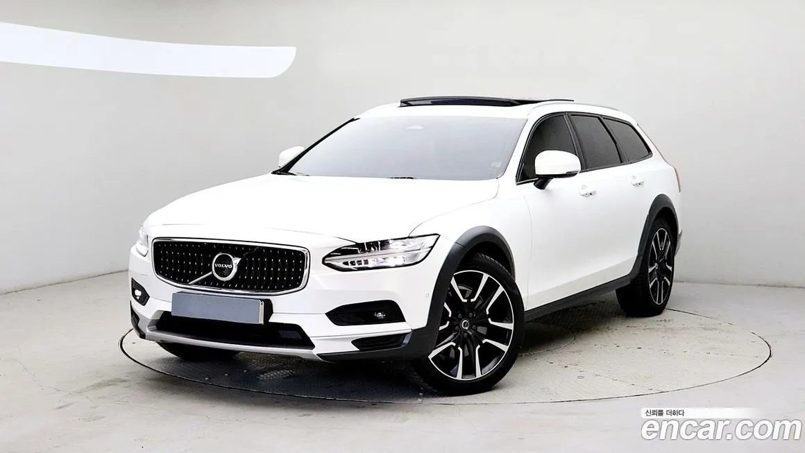 Volvo V90 — фото 1