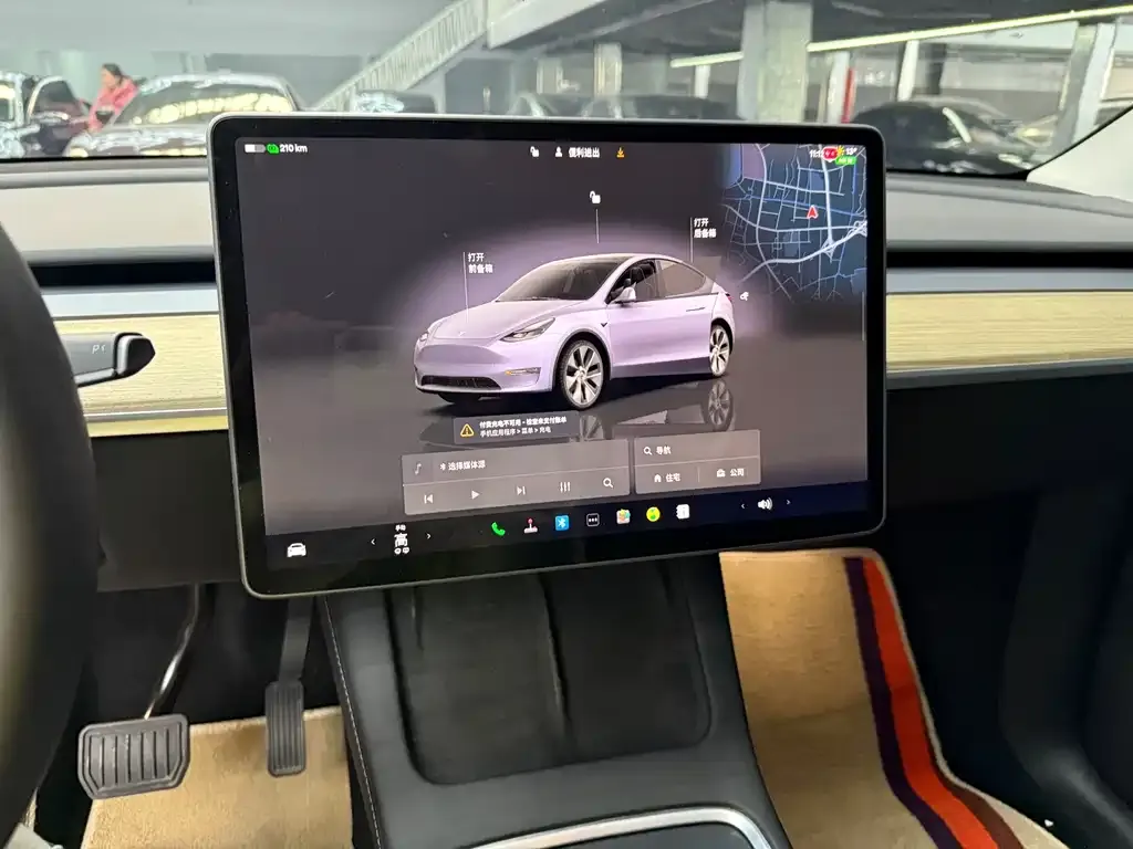Tesla Model Y — фото 3