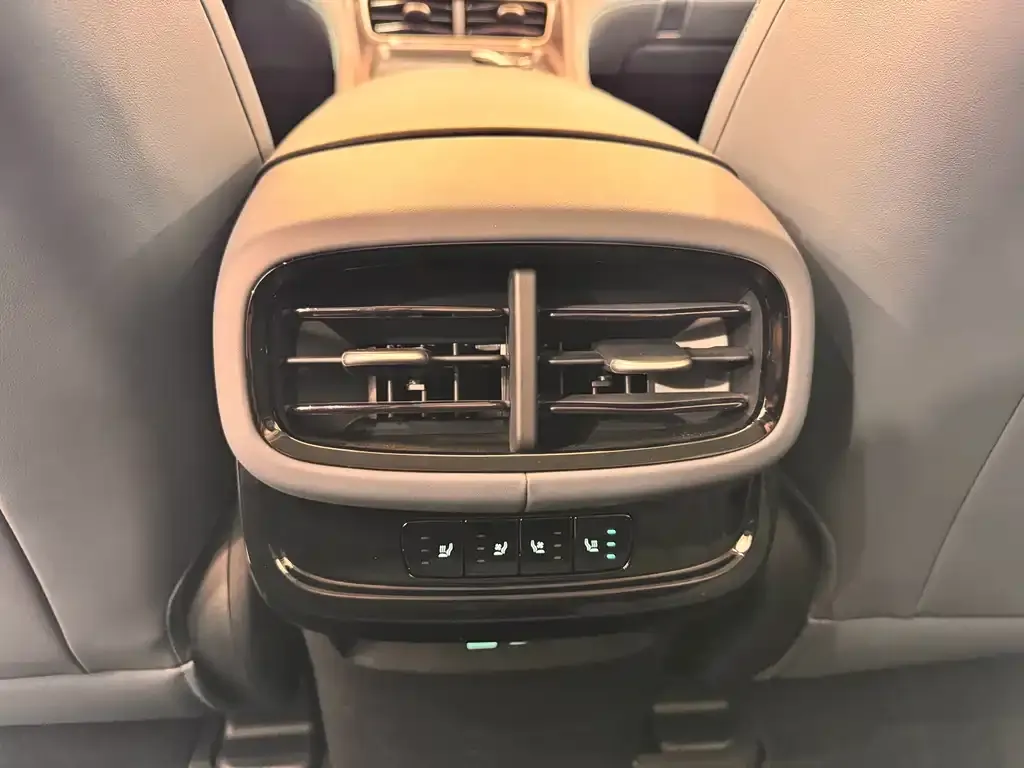 BYD Hiace 07 DM-i — фото 2