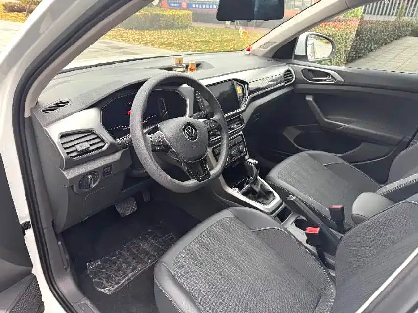 Volkswagen T-Cross — фото 3