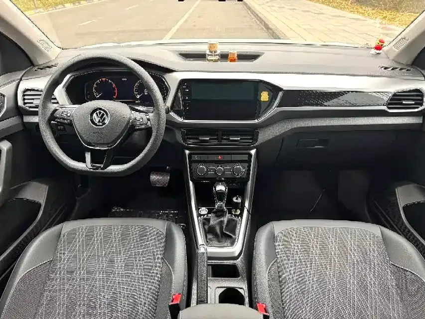 Volkswagen T-Cross — фото 4