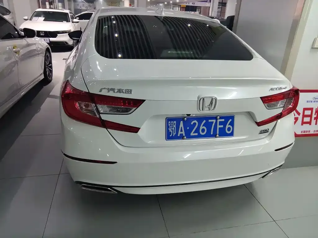 Honda Accord — фото 4