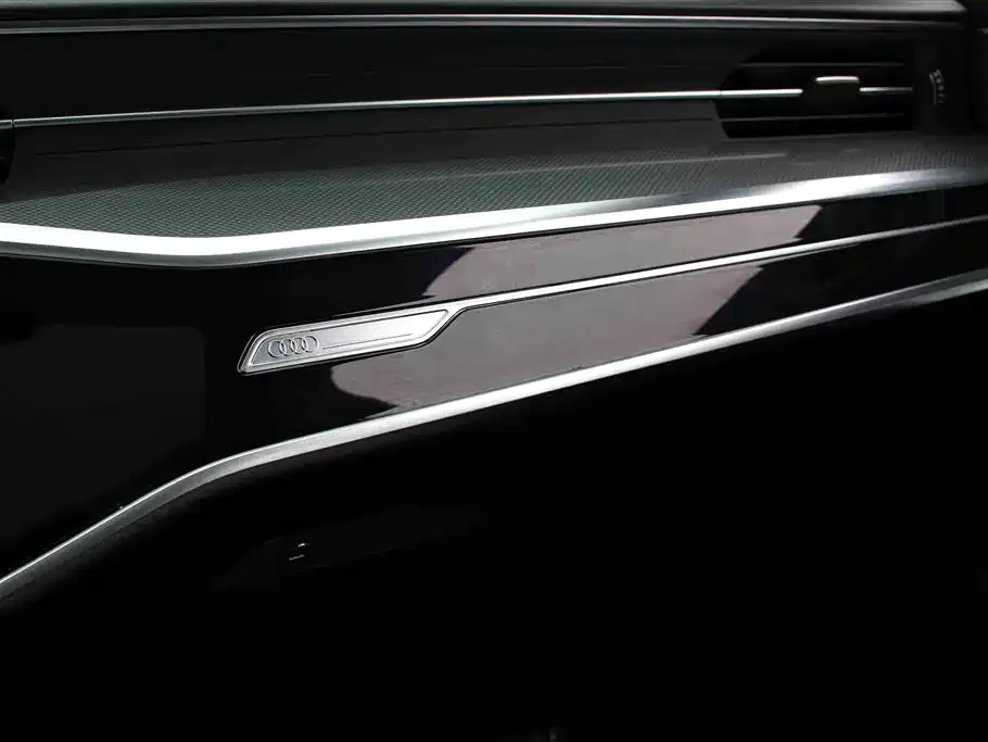 Audi A6L — фото 7