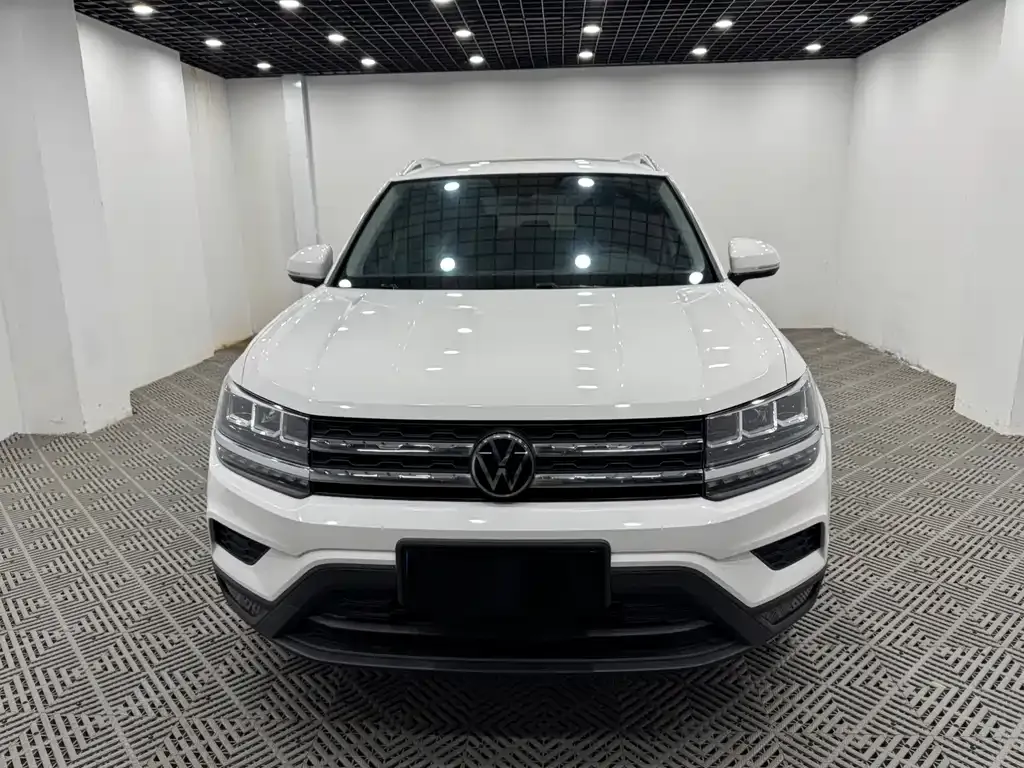Volkswagen Tharu — фото 9