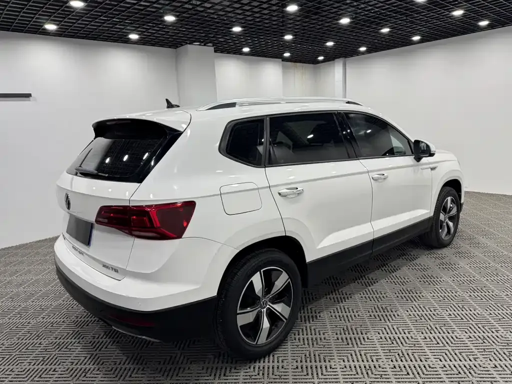 Volkswagen Tharu — фото 8