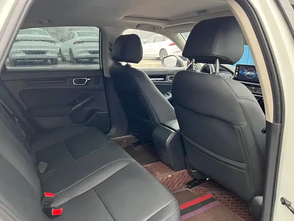 Honda Civic — фото 5