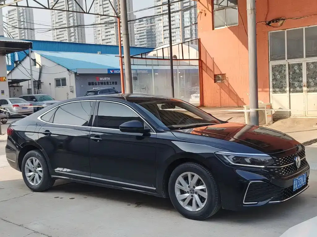 Volkswagen Passat — фото 3