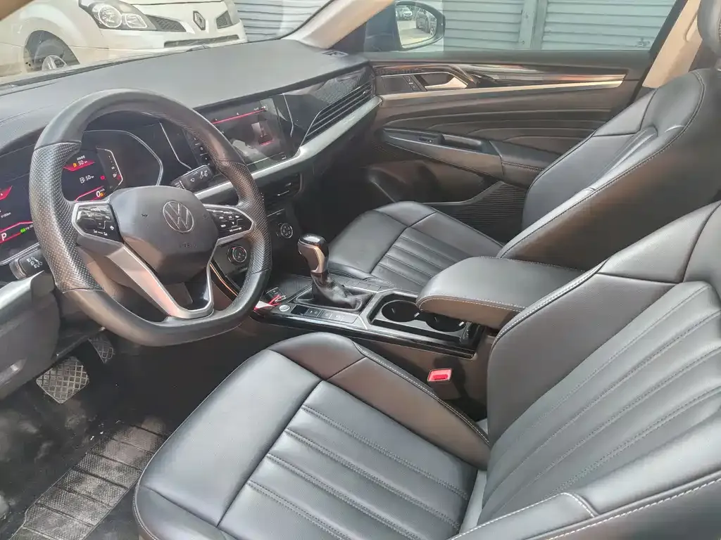 Volkswagen Passat — фото 4