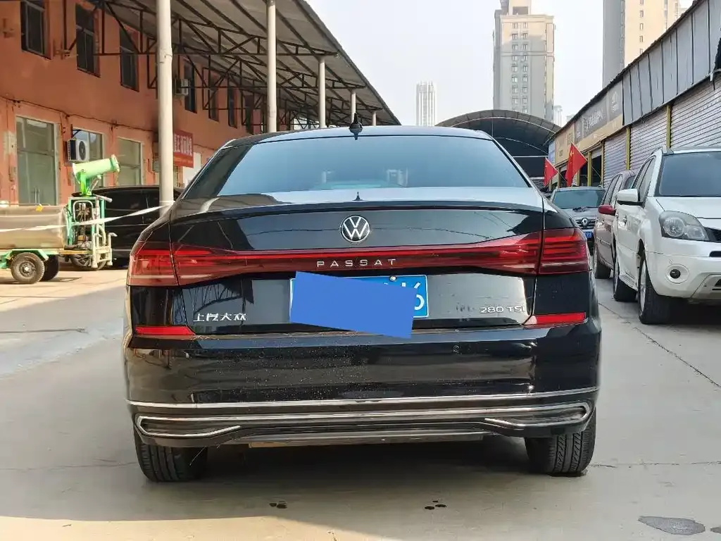 Volkswagen Passat — фото 8
