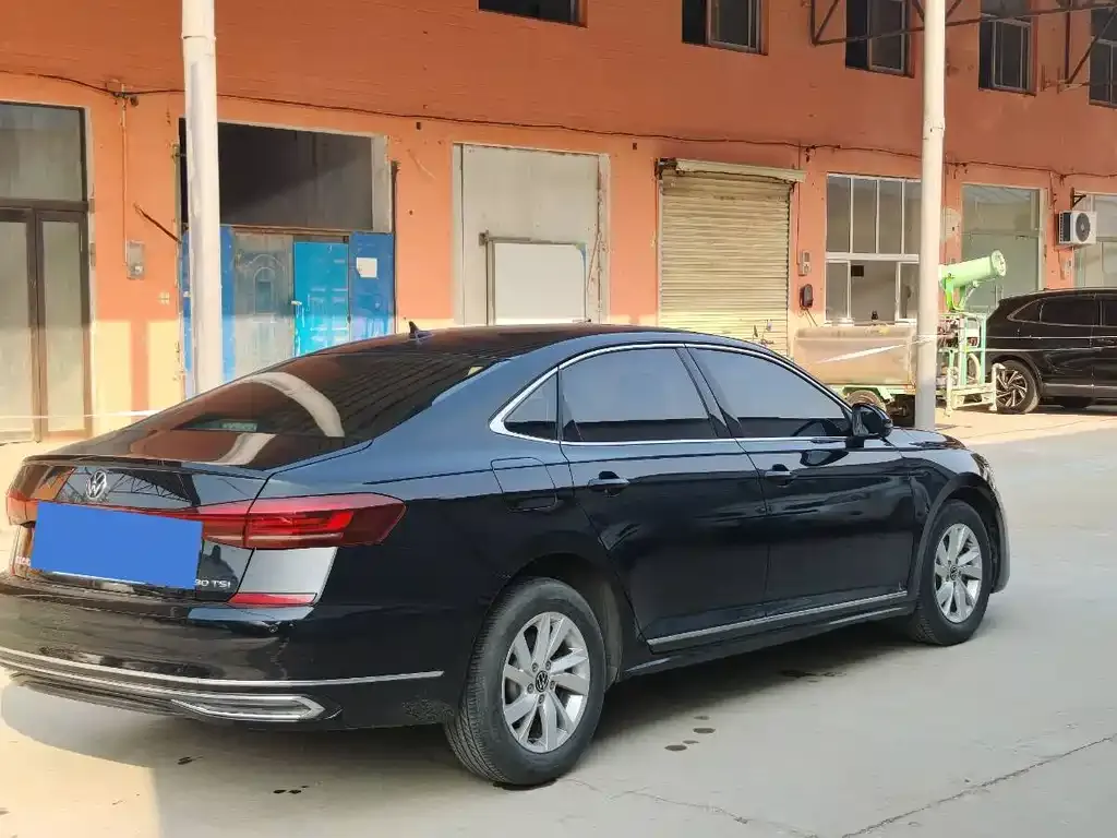 Volkswagen Passat — фото 9