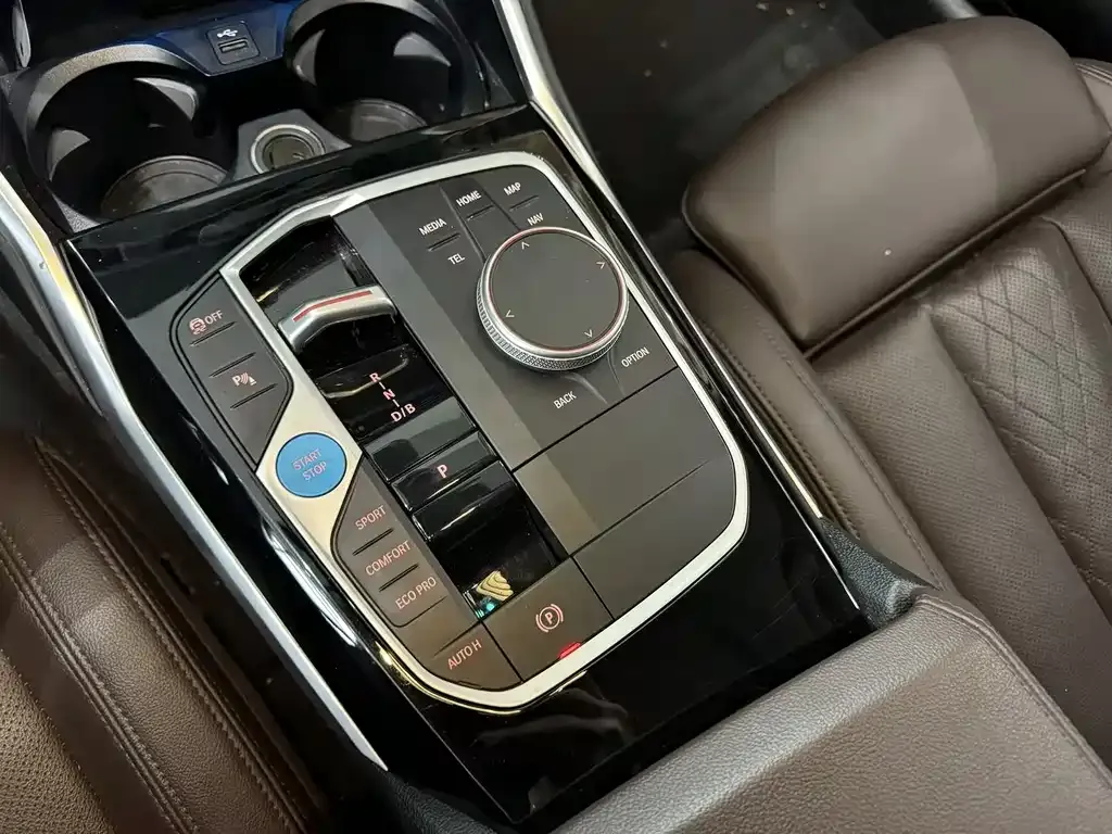 BMW i3 — фото 10