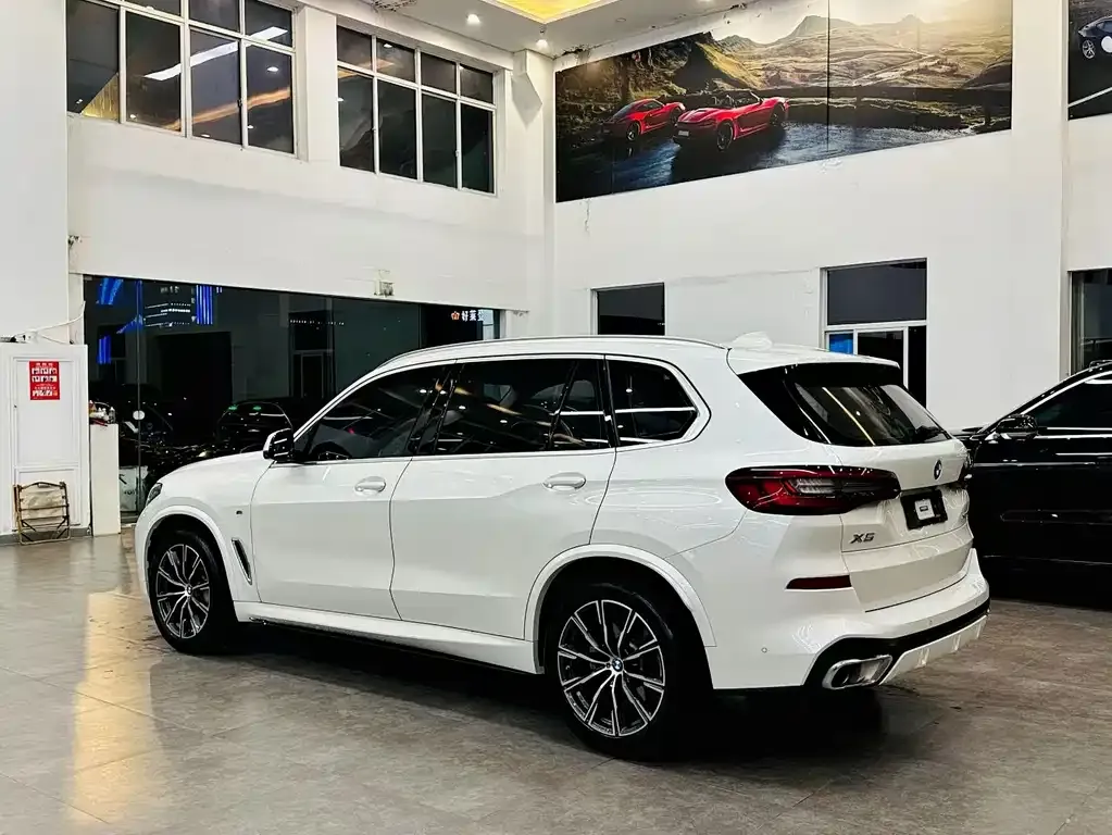 BMW X5 — фото 2